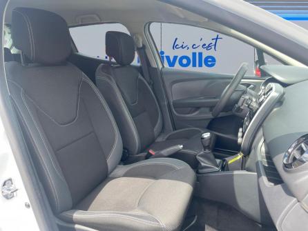 RENAULT Clio Clio 1.2 16V 75 Life à vendre à Villefranche-sur-Saône - Image n°17