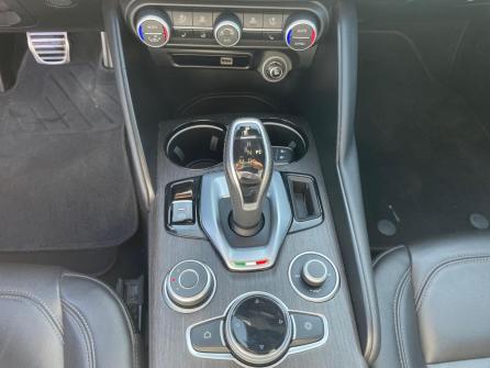 ALFA ROMEO Giulia Giulia 2.2 210 ch AT8 Q4 Ti à vendre à Villefranche-sur-Saône - Image n°15