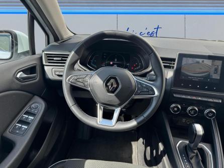 RENAULT Clio Clio E-Tech 140 Intens à vendre à Villefranche-sur-Saône - Image n°13