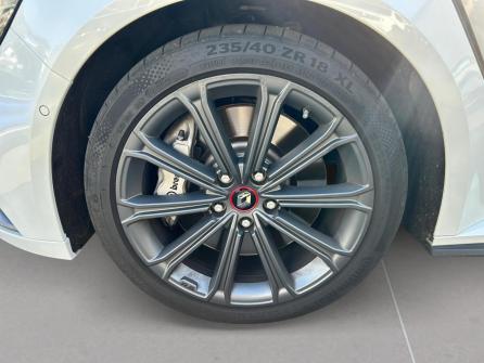 RENAULT Megane Mégane IV Berline TCe 300 EDC R.S. à vendre à Villefranche-sur-Saône - Image n°9