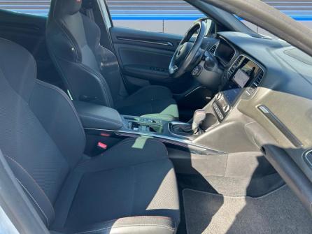 RENAULT Megane Mégane IV Berline TCe 300 EDC R.S. à vendre à Villefranche-sur-Saône - Image n°17