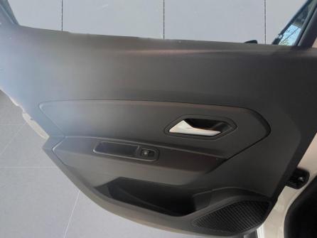 DACIA Duster ECO-G 100 4x2 Prestige + à vendre à Le Creusot - Image n°14