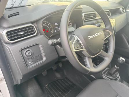 DACIA Duster ECO-G 100 4x2 Expression à vendre à Macon - Image n°22