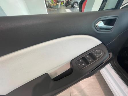 RENAULT Clio Clio E-Tech 140 - 21N Intens à vendre à Le Creusot - Image n°11