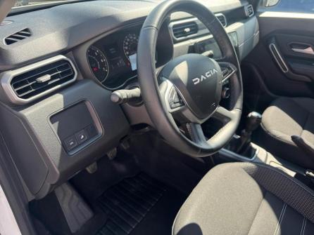 DACIA Duster ECO-G 100 4x2 Journey + à vendre à Macon - Image n°22