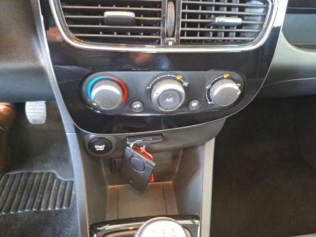 RENAULT Clio Clio dCi 75 E6C Business à vendre à Le Creusot - Image n°23