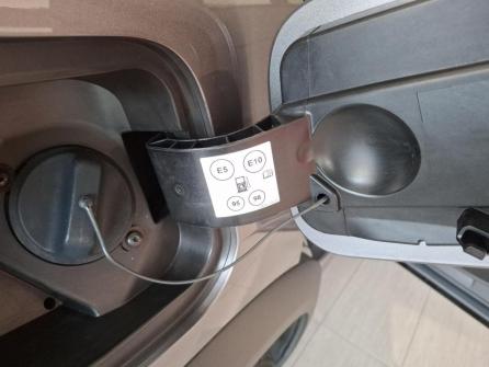 RENAULT Captur TCe 140 - 21 Intens à vendre à Le Creusot - Image n°24