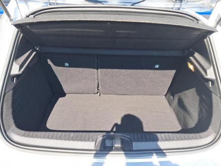 RENAULT Clio Clio E-Tech 140 - 21N Limited à vendre à Givors - Image n°19