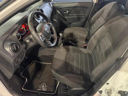 DACIA Sandero SCe 75 City + à vendre à Macon - Image n°10
