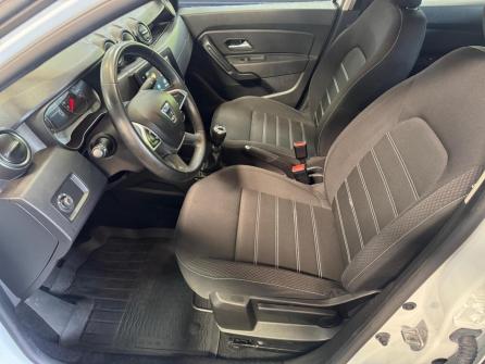 DACIA Duster Blue dCi 115 4x4 Confort à vendre à Macon - Image n°10